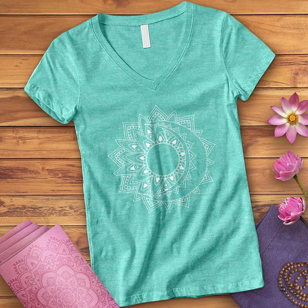 Henna Sun Burst V-Neck