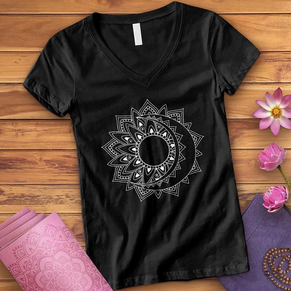 Henna Sun Burst V-Neck