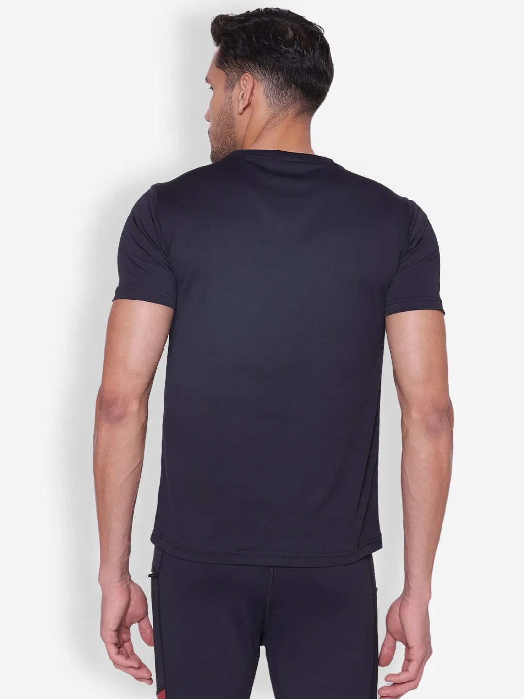 JUMP USA Mens Black Round Neck T-shirt