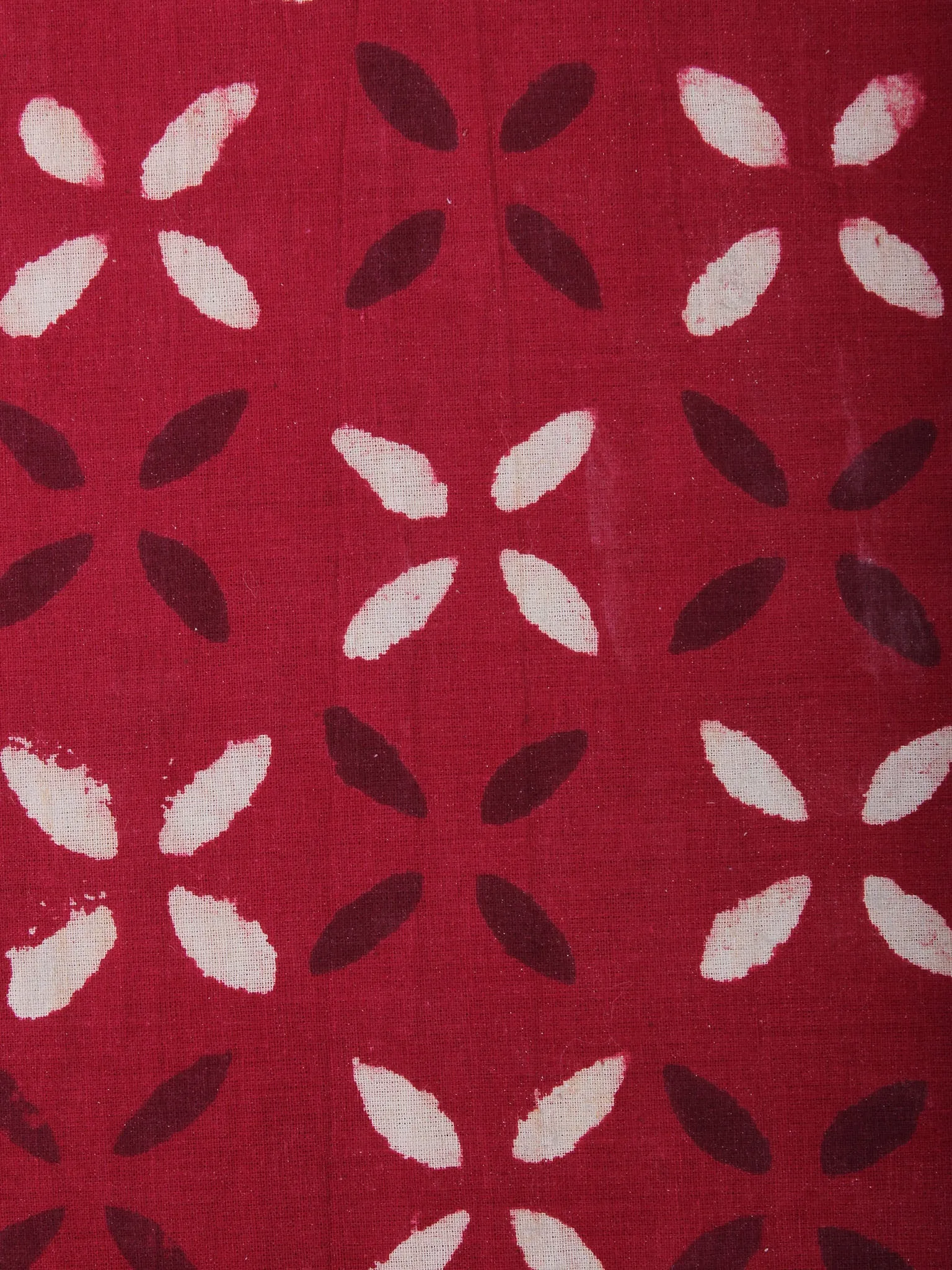 Maroon White Hand Block Printed Cotton Cambric Fabric Per Meter - F0916473