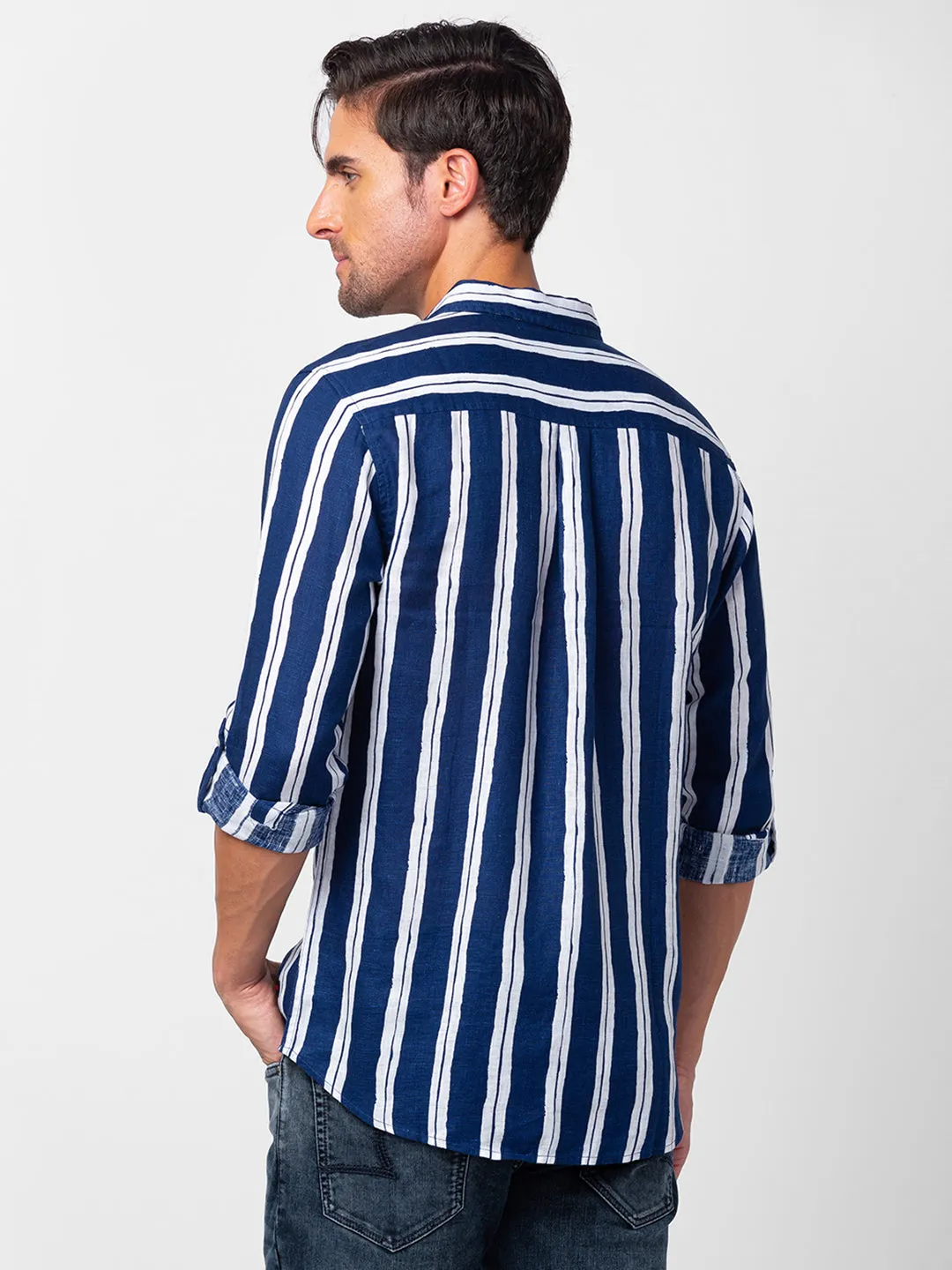 Spykar Men Navy Blue Cotton Slim Fit Striped Shirt