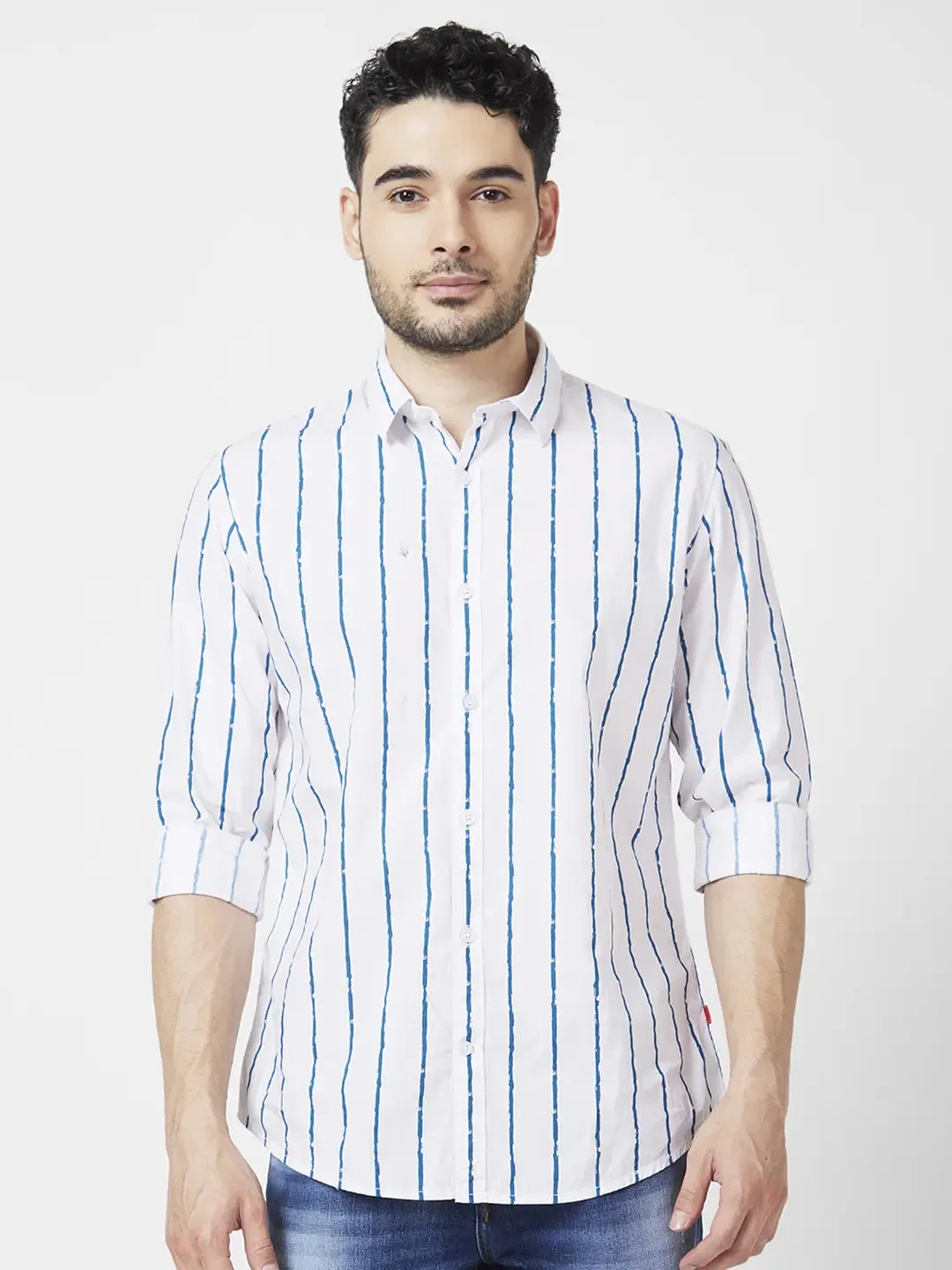 Spykar Men White Poplin Regular Slim Fit Full Sleeve Striped Shirt