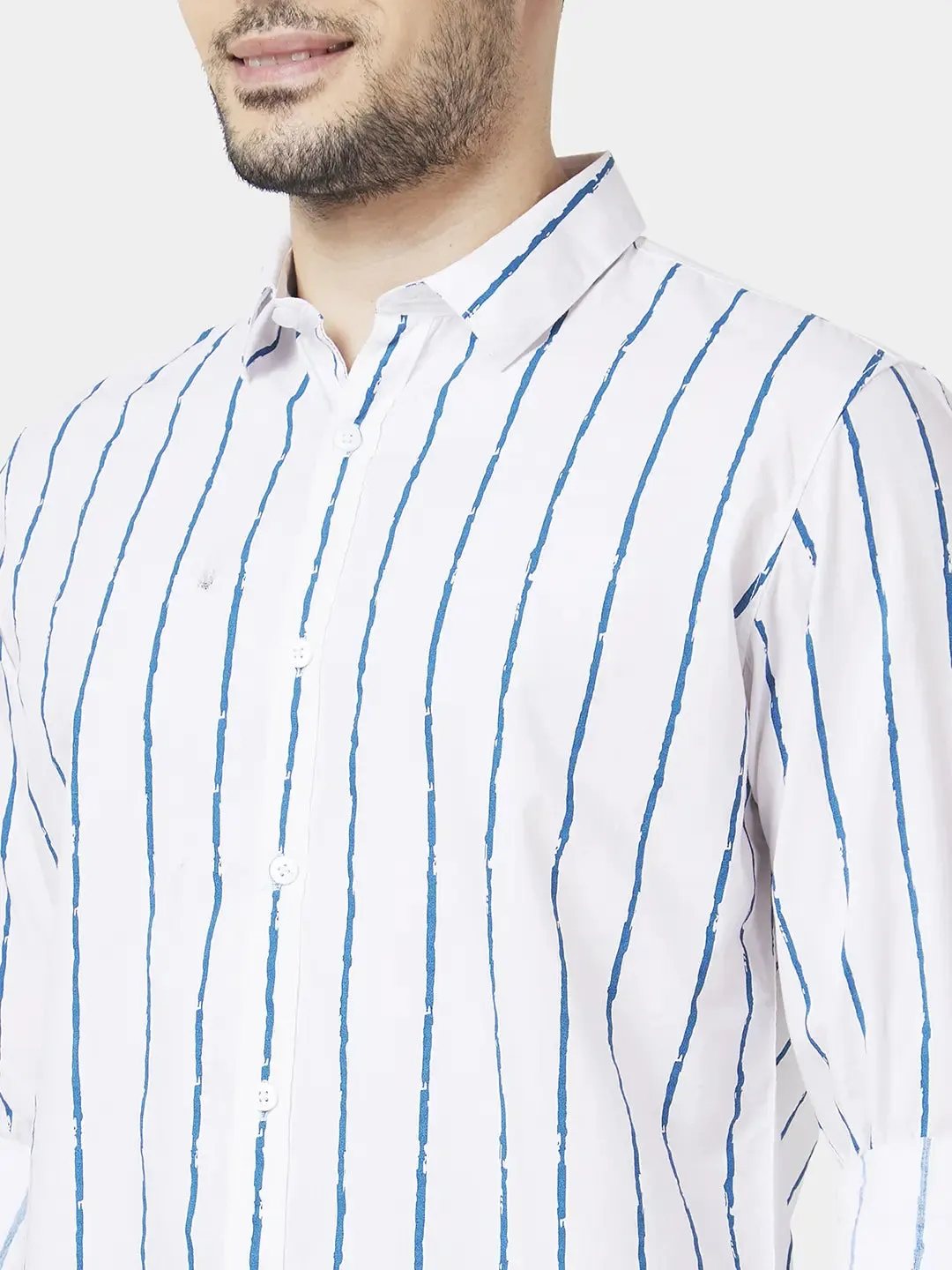 Spykar Men White Poplin Regular Slim Fit Full Sleeve Striped Shirt