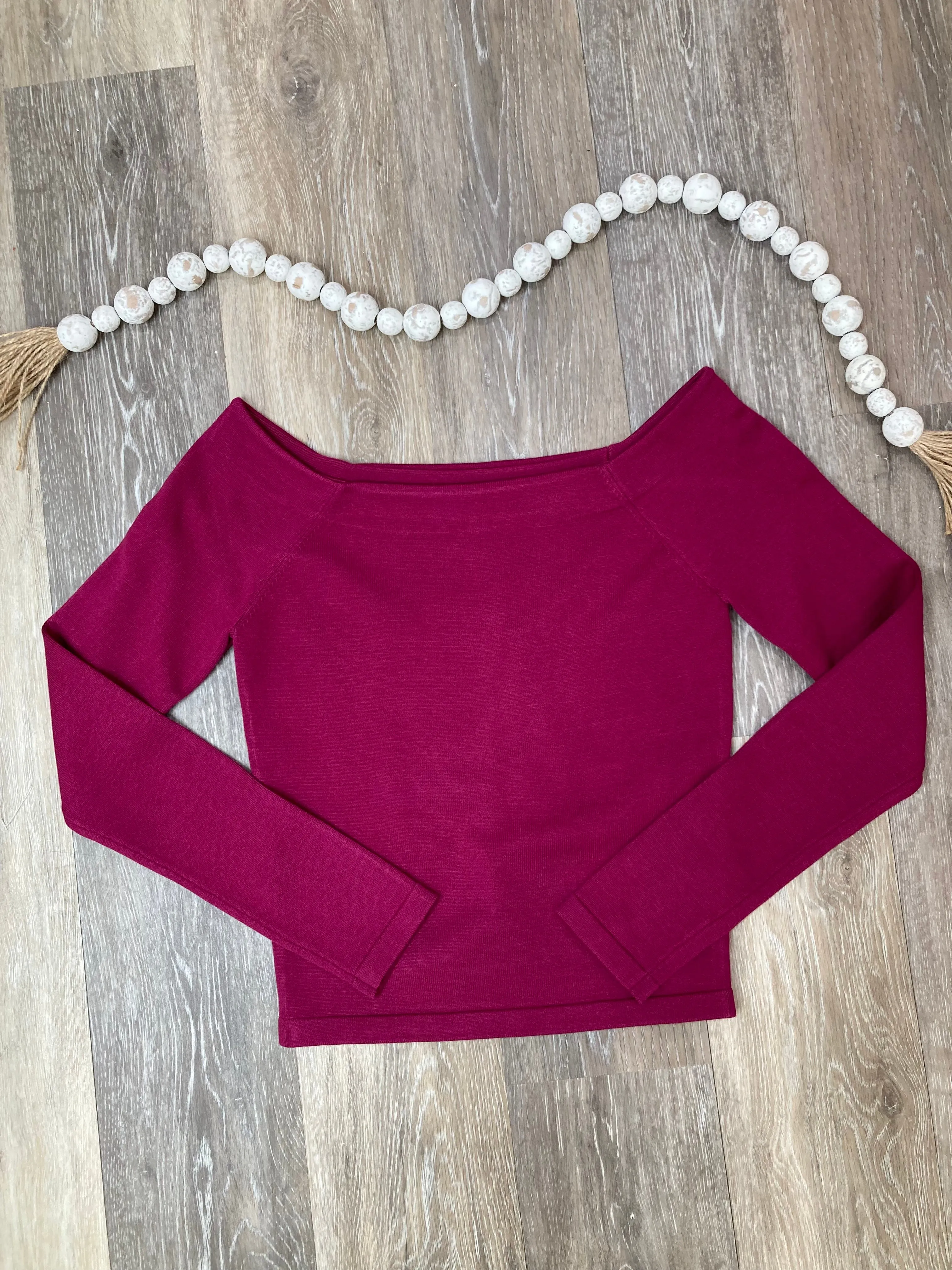 STE Berry Off Shoulder Ressi Sweater